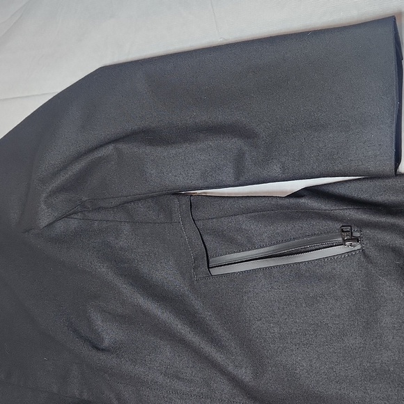 Hugo Boss Trench Coat - Picture 4 of 16